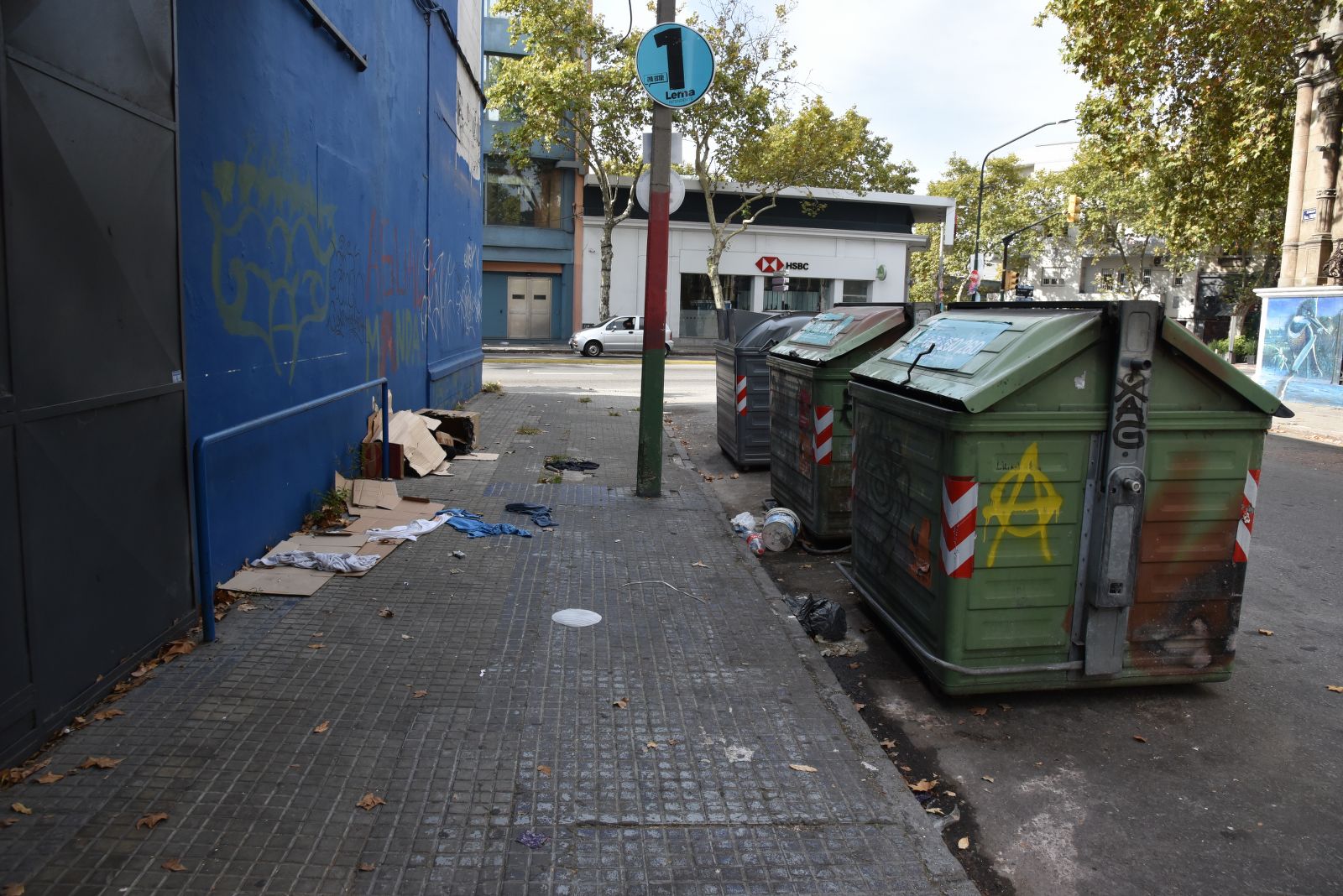 Contenedor en Freire y Acuña de Figueroa el 01/05/2025